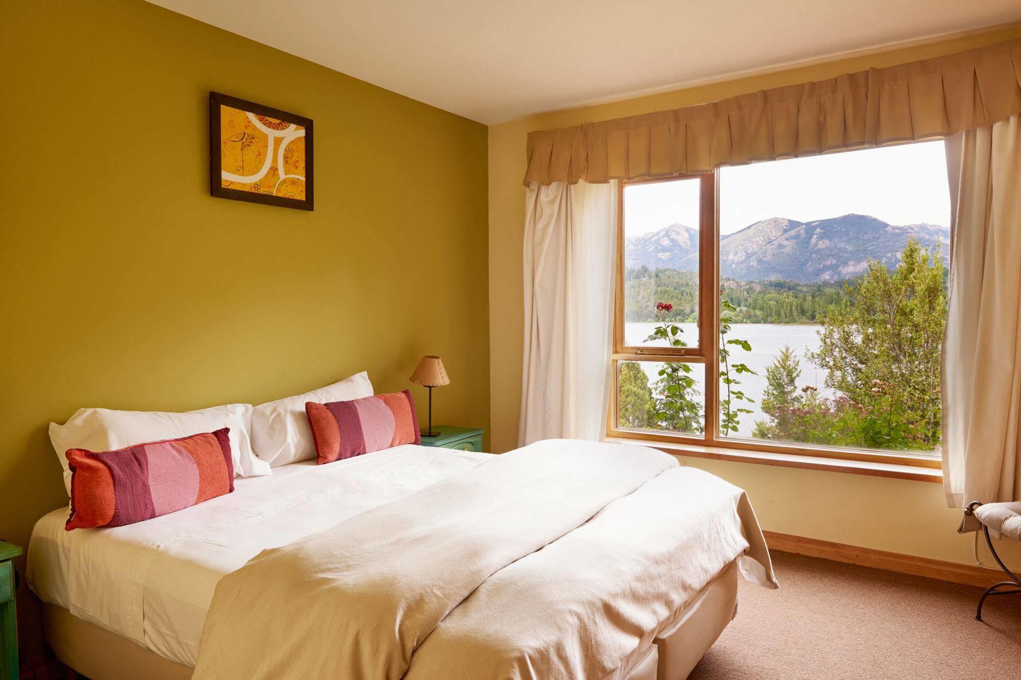 Hotel Peninsula Petit San Carlos de Bariloche Exterior foto